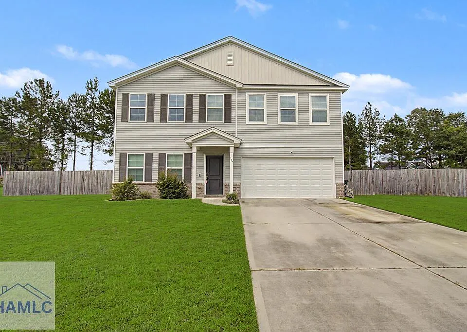 137 Castaway Ct NE