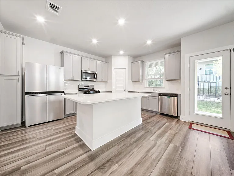 7507 Harmony Shoals Bnd — Photo 10