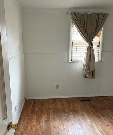 4th image of 6740 Irving Street