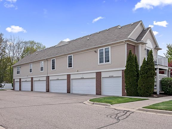 3rd image of 26984 Carrington Pl #45