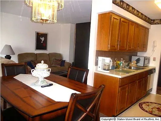 Sold by Gillani Homes Inc. | media 27