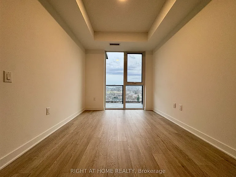 2782 Barton St E #704 — Photo 11
