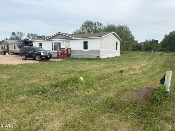 804 35th St E, Williston, ND 58801