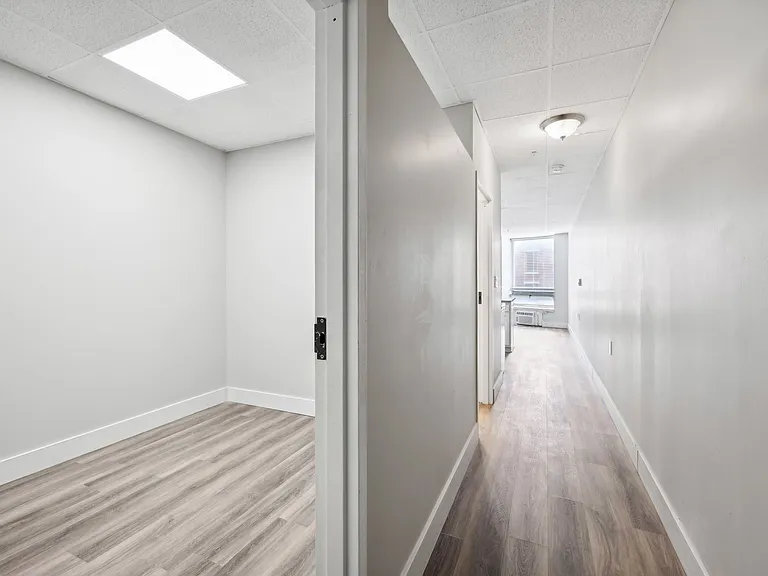 Franklin Park Apartments — Photo 6