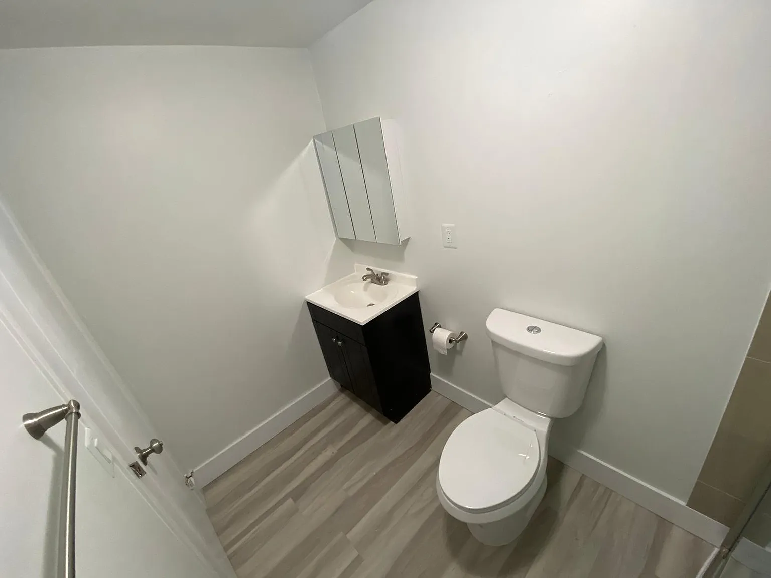 1 bed, 800 sqft, $1,400 — Photo 4