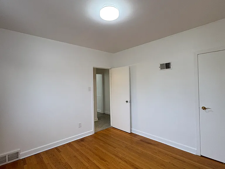 315 Matheson Ave — Photo 4
