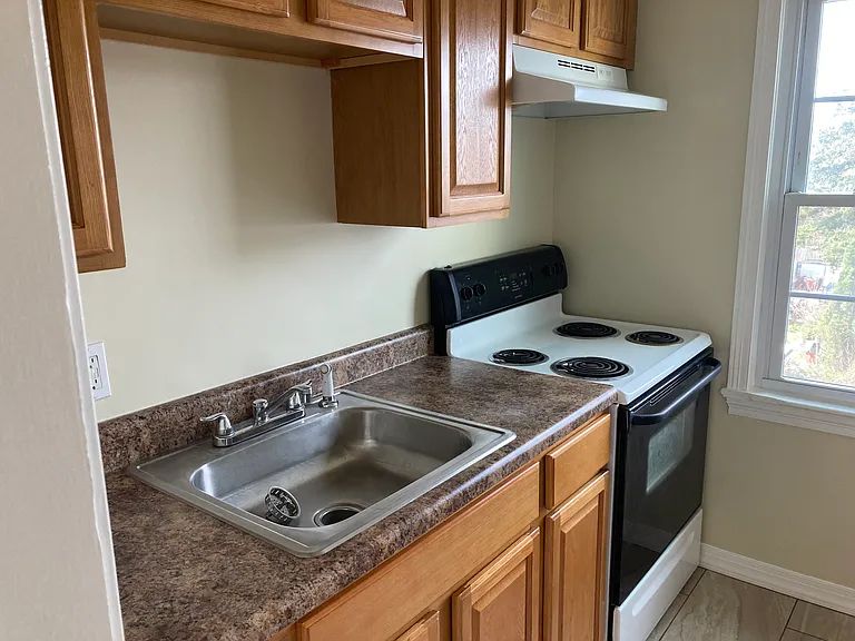 1349 Dekalb St #3 — Photo 14