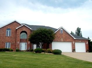 2939 Cottonwood Ln, Marseilles, IL 61341