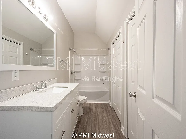 1439 S East St — Photo 19