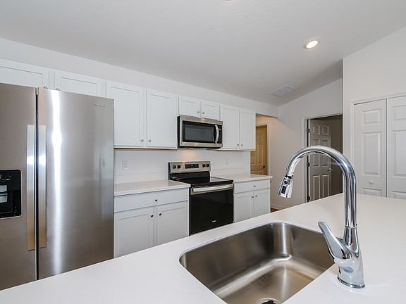 3rd image of 26 Palermo Ln