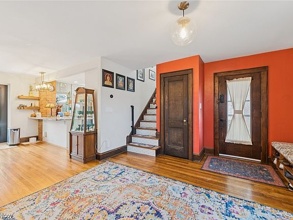 3rd image of 2253 Olive Ave