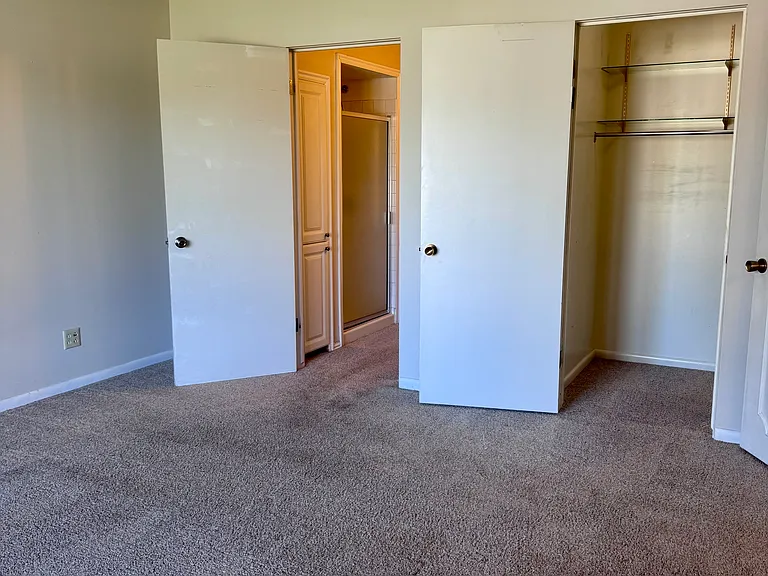 487 Gustafson Dr — Photo 9