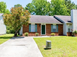 210 Deer Creek Dr #D210, Jacksonville, NC 28546