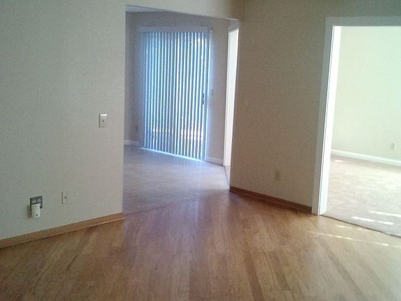 3rd image of 248 Sunhaven Dr