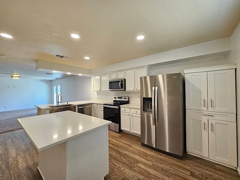 5108 Screaming Eagle Cir — Photo 7