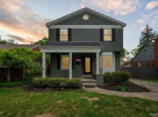 1760 Sheffield Rd, Birmingham, MI 48009