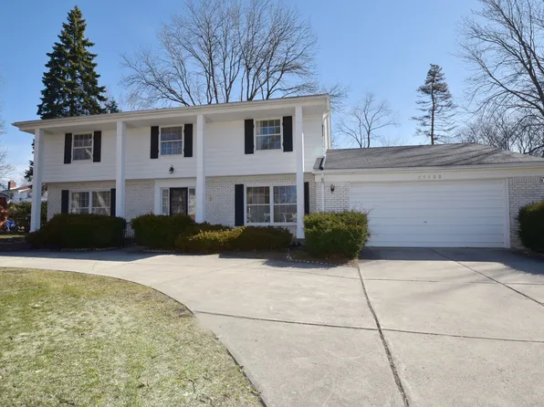 29900 Fernhill Dr, Farmington Hills, MI 48334