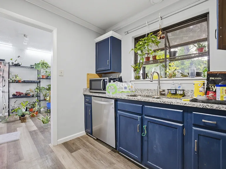 13409 Oakleaf Ct — Photo 10
