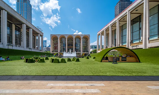 Sold by Compass | media 24