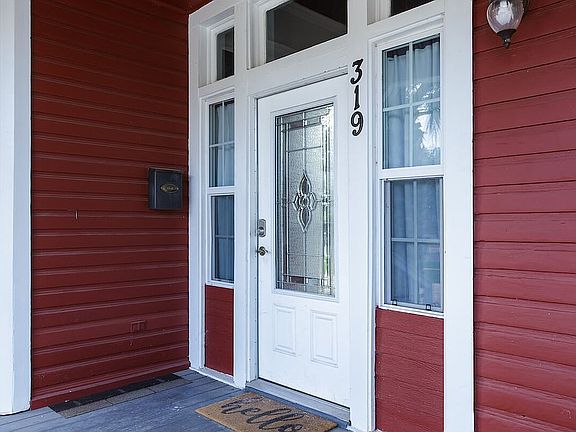 5th image of 319 E Courtland Pl