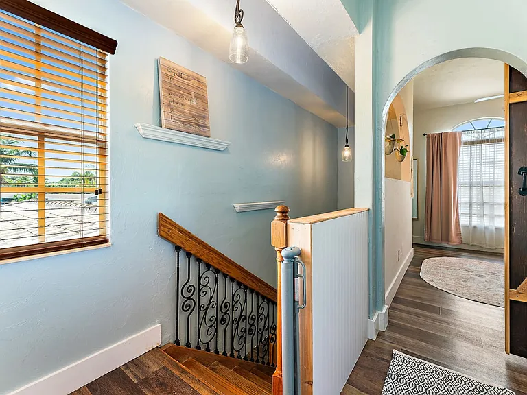 968 Laurel Rd — Photo 23
