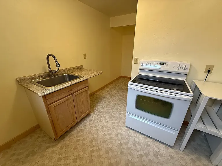 803 Oregon St #B — Photo 20