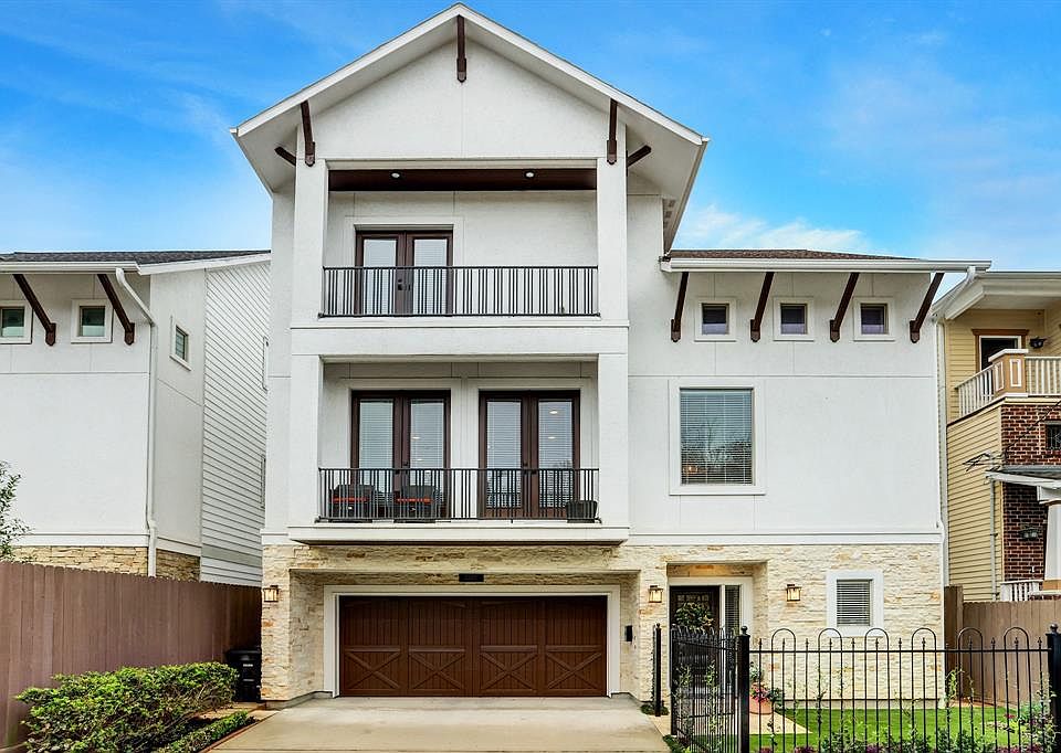 GORGEOUS free-standing home built by Tricon Homes in the heart of Houston Heights!