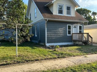 1411 E 7th St, Sioux Falls, SD 57103