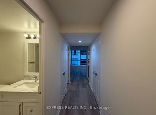 942 Yonge St #504, Toronto, ON M4W 3S8