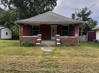 605 N Park Ave, Centerville, IA 52544