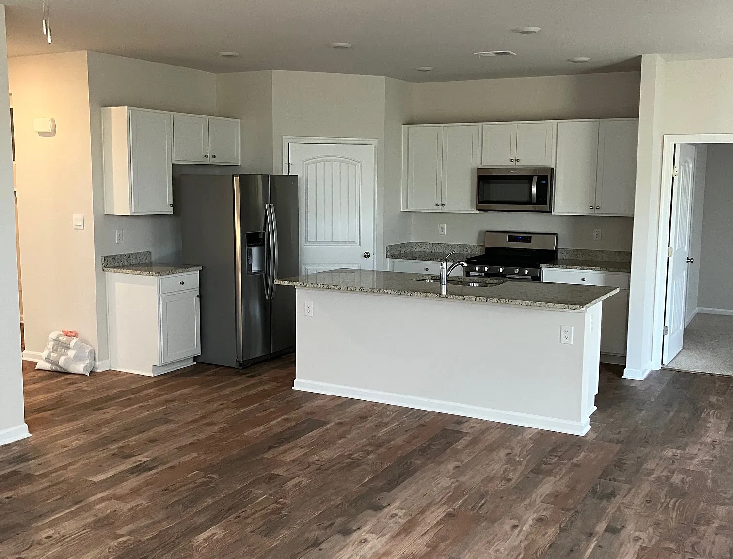 24201 Hammerhead Dr — Photo 1