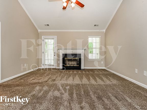 2nd image of 723 Denise Ct