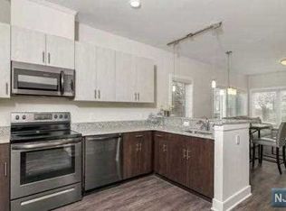 241 Ridge Rd #1D, North Arlington, NJ 07031