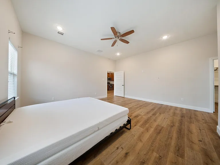 2019 Olivos St — Photo 11