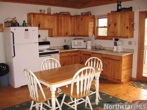 2nd image of 29651 Red Oak Drive