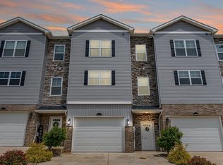 2026 Mountain Ash Ln, Morgantown, WV 26501