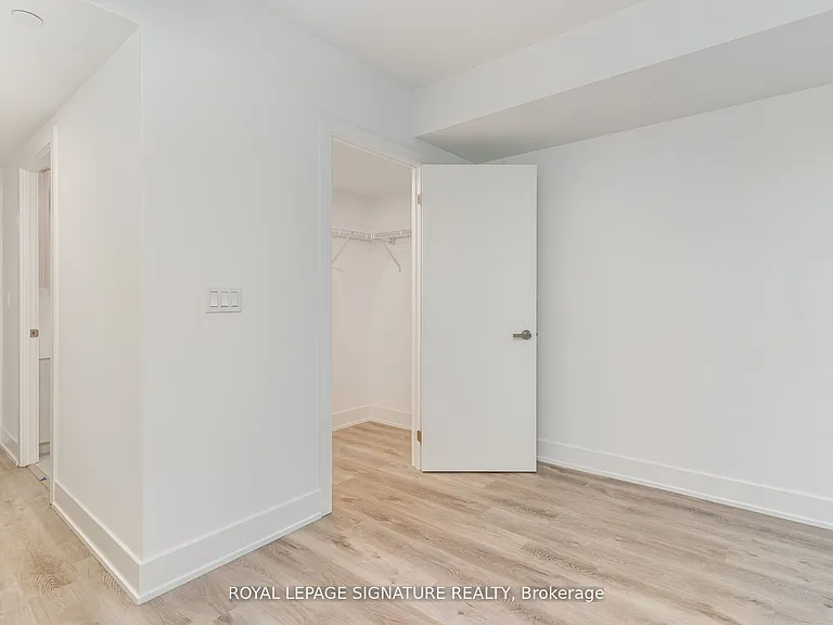 370 Martha St #304 — Photo 16
