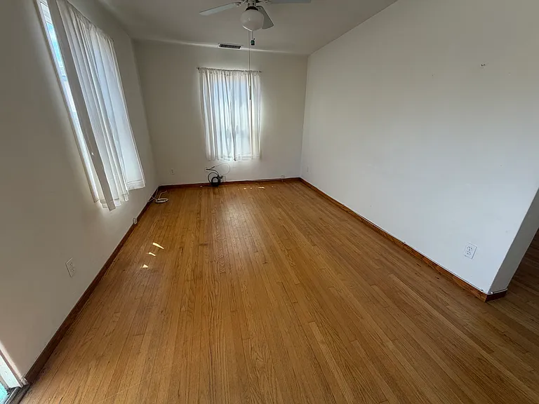 4614 Bermuda Ave — Photo 4