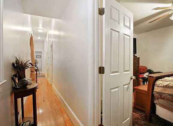 5th image of 2418 Barracks St