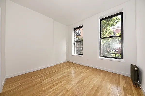 Rented by Buchbinder & Warren | media 7