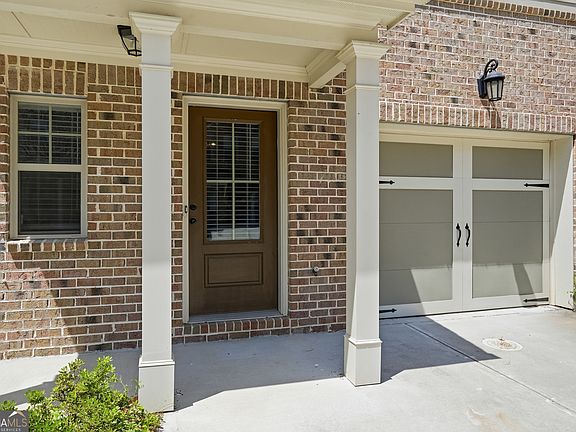 3rd image of 1417 Ridgebend Way SE