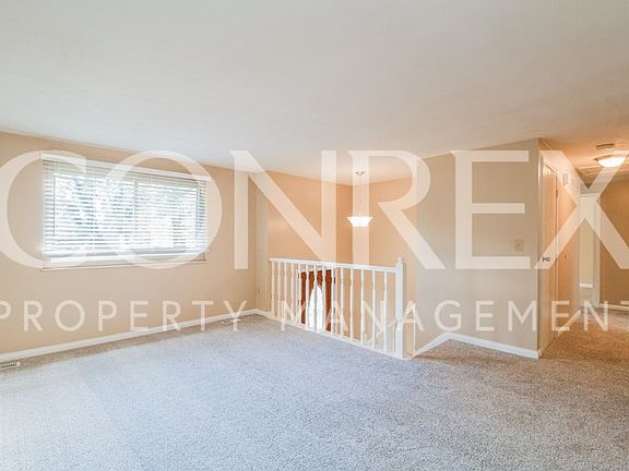 3rd image of 1366 Firethorn Dr