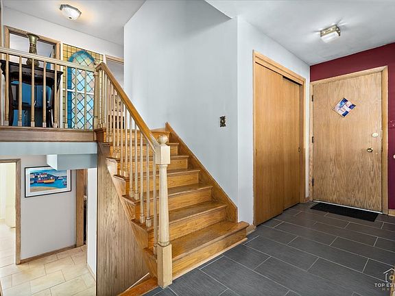 4th image of 532 N Redfield Ct