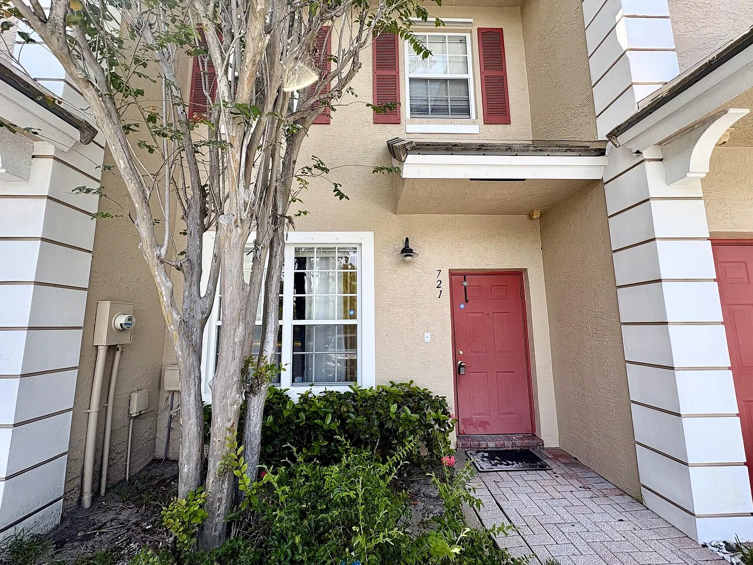 2 bed, 2.5 bath, 1280 sqft, $2,250 — Photo 3