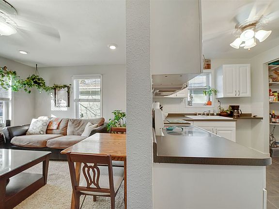 5th image of 672 S Center St