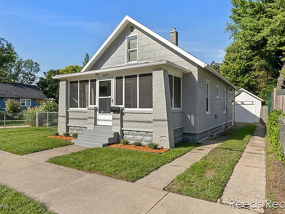 2nd image of 2063 Sinclair Ave NE