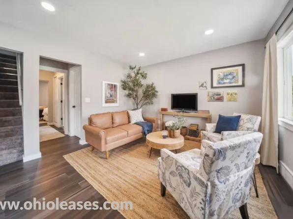 1692 Temple Ave, Mayfield Heights, OH 44124