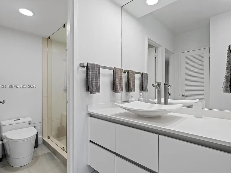 5700 Collins Ave #7J — Photo 22