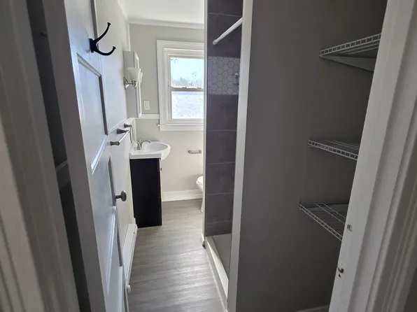 28 W James St, Falconer, NY 14733