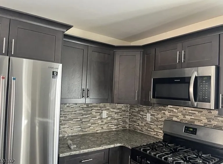 139 Washington Ave #2 — Photo 3